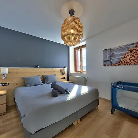Holiday home Maison Idealement Placee Vue Magnifique, Depart Ski De Fond/randonnee Depuis Le Jardin *